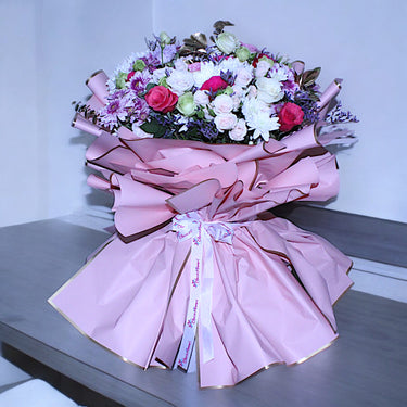 “Mixed Rose and Chrysanthemum Bouquet – Classic Flowers Dubai”